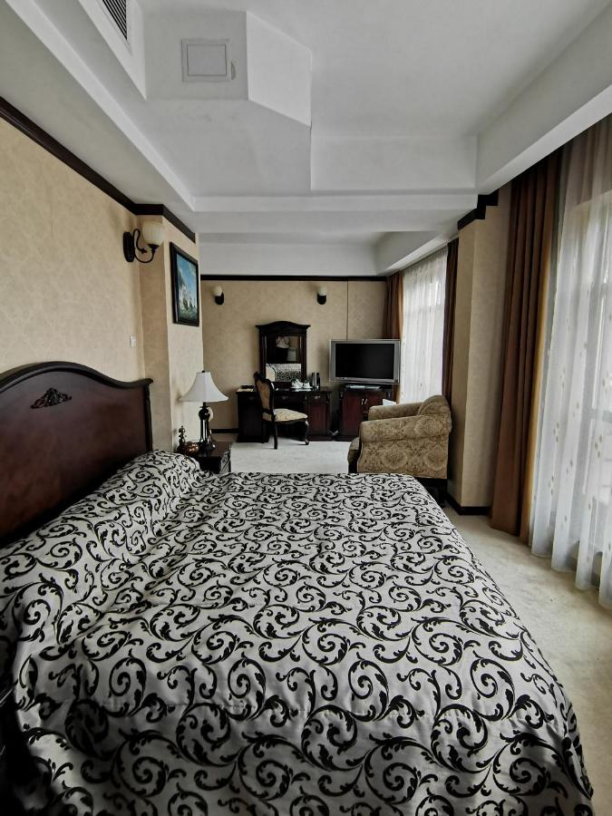 Fotografie hotel Cluj inainte de editare