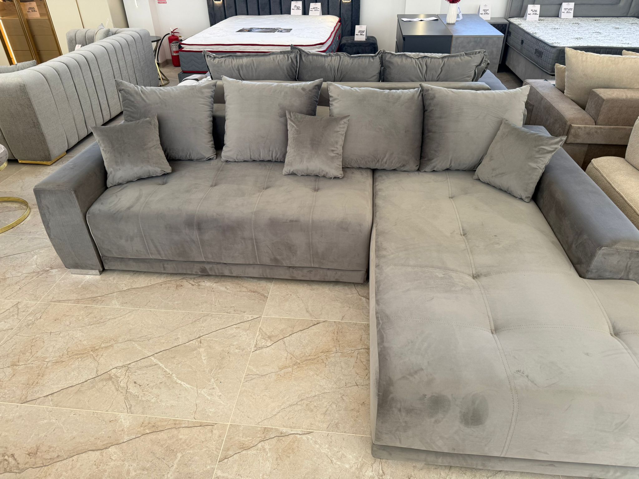 Exemplu editare showroom Buzau inainte de editare